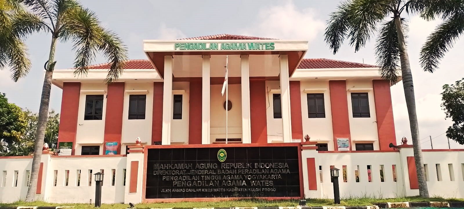 gedung depan